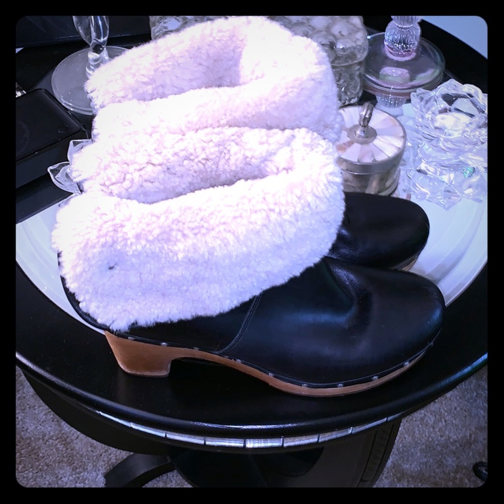 Ugg clog boots